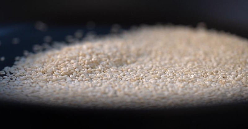 Тайский салат с курицей и манго