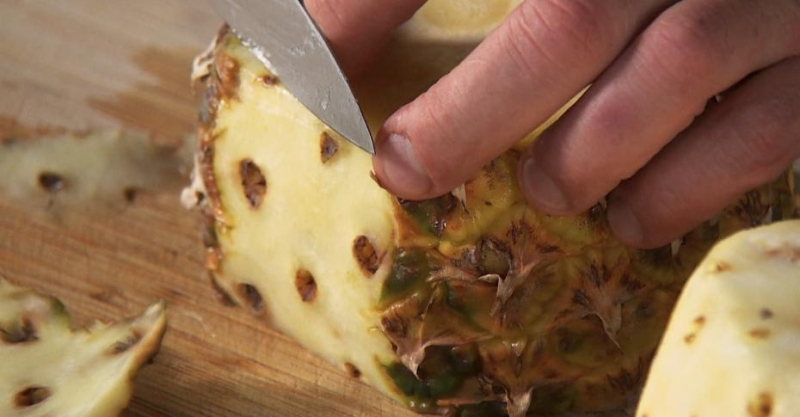 Сальса из помидоров и ананаса