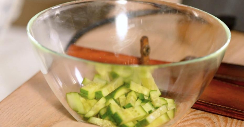 Салат с консервированной фасолью