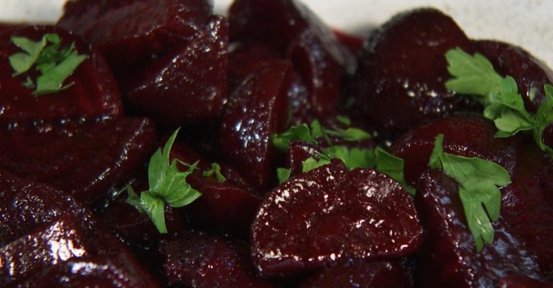 Свёкла в гранатовой глазури