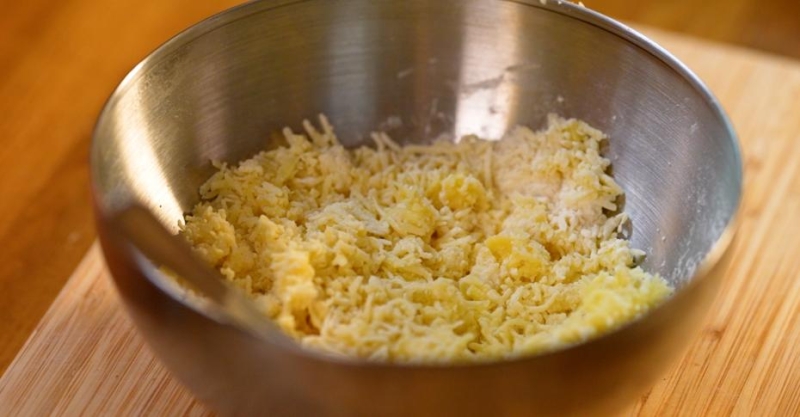 Картофельные шарики с сыром