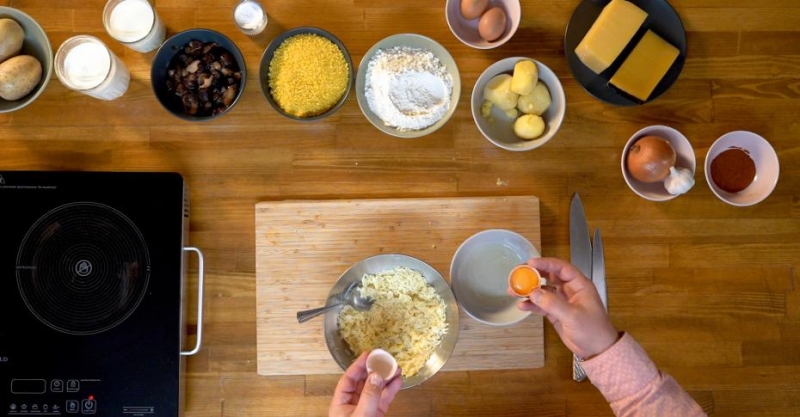 Картофельные шарики с сыром