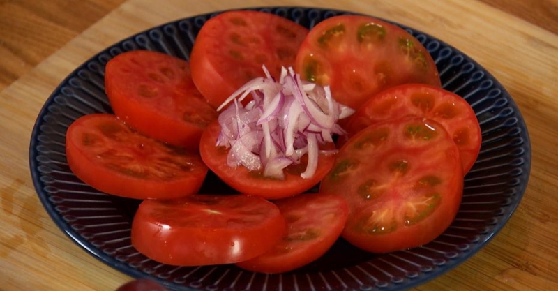 Салат из томатов