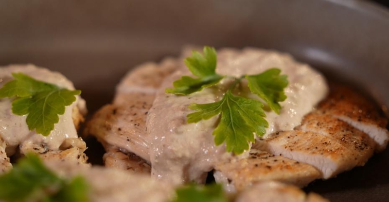 Курица с тунцовым соусом