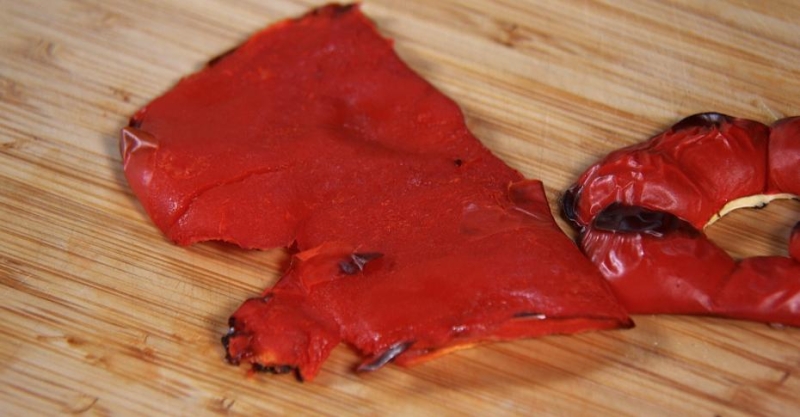 Салат с фасолью и запечённым болгарским перцем