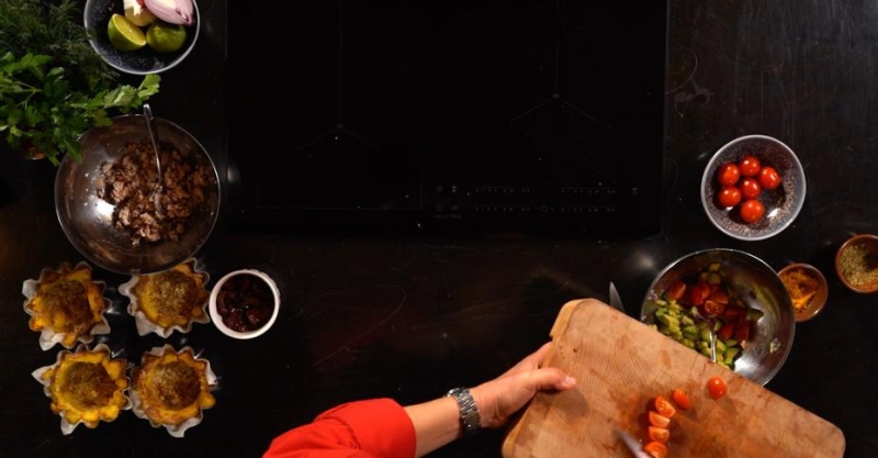 Деревенские тарталетки с соусом