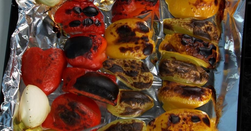 Айвар (икра из запечённых баклажанов и перцев)