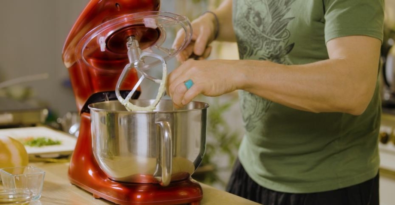 Намазка из авокадо с хрустящими тостами