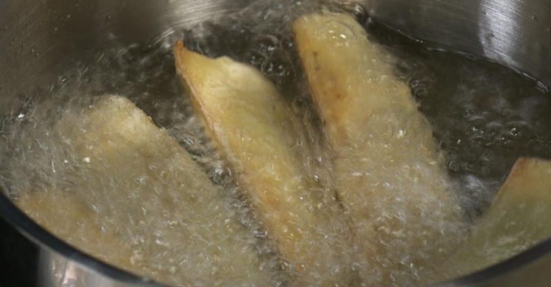 Хрустящие баклажаны с дзадзики и терияки