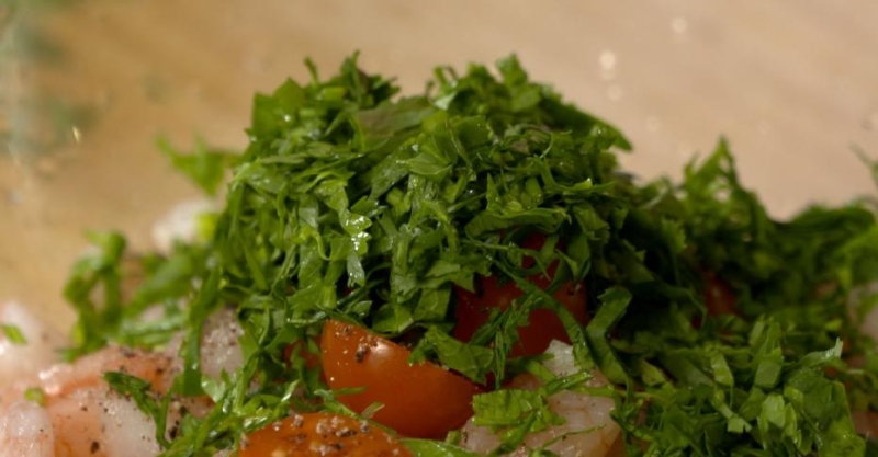 Свежий салат с креветками