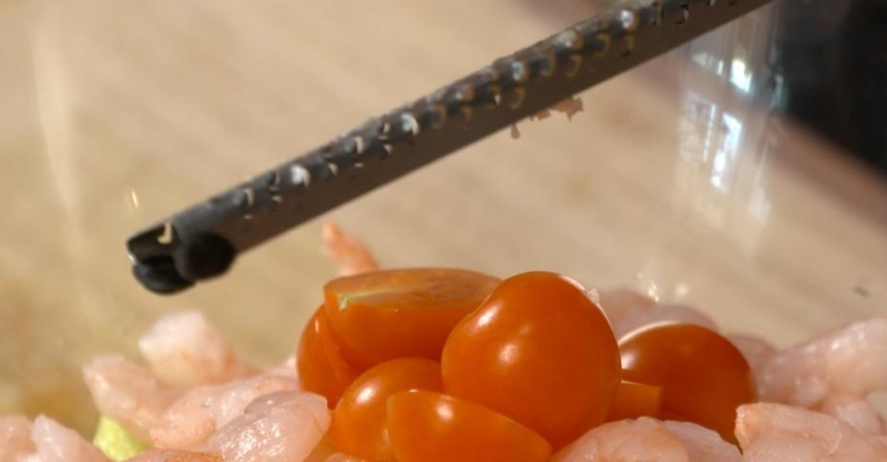 Свежий салат с креветками