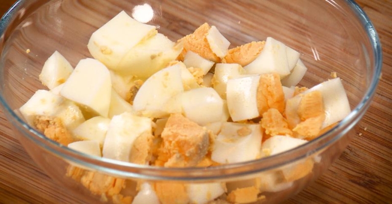 Кобб салат с сыром чеддер