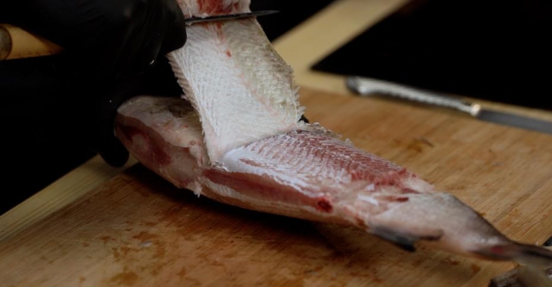 Строганина из щёкура